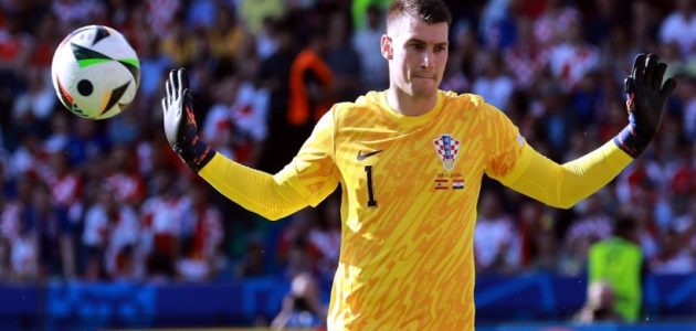 برشلونة يتوصل لاتفاق للتعاقد مع ليفاكوفيتش